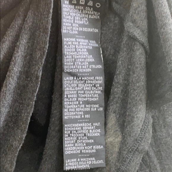 Harley Davidson XL rayon Long sleeve top. - Picture 4 of 6